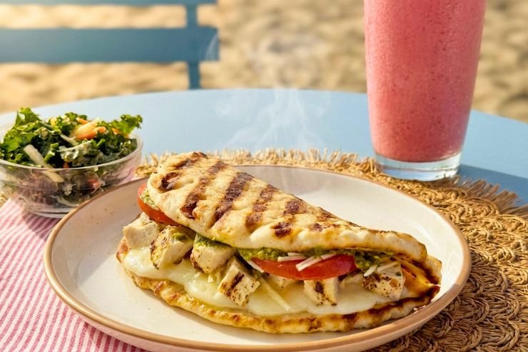 Best Sides and Drinks to Serve Alongside