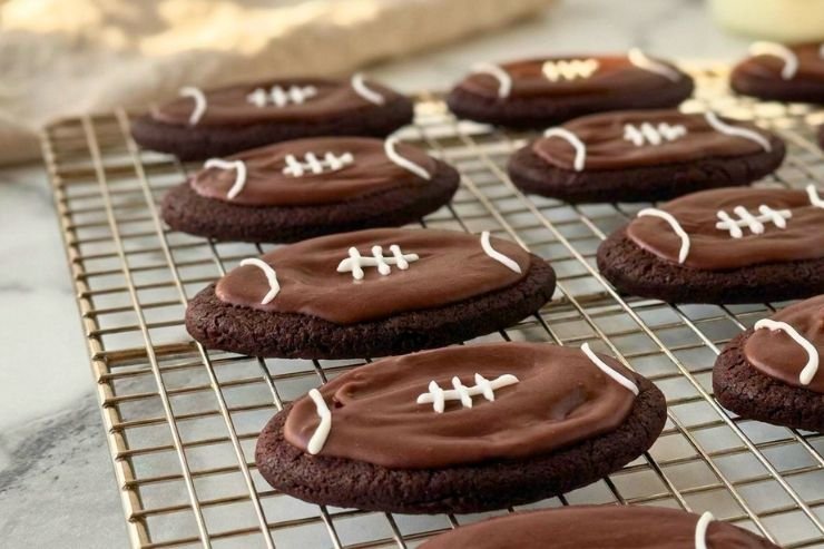 Decorate for Football