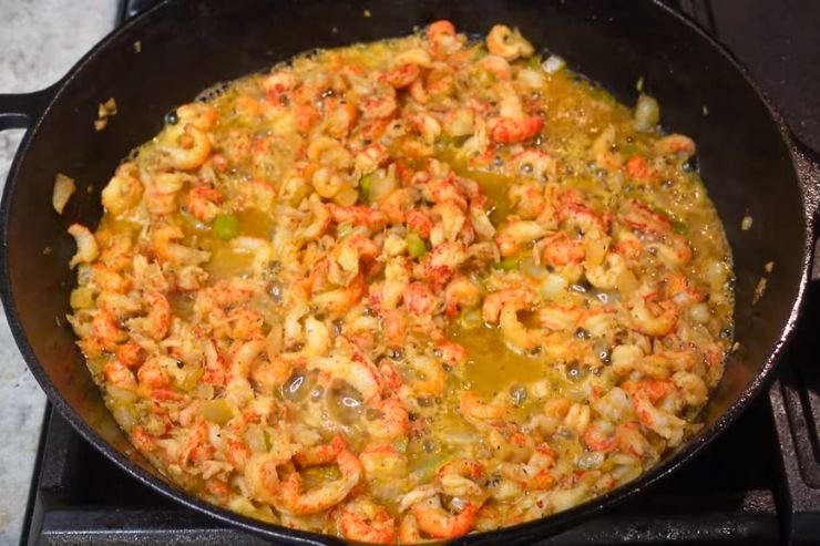 Prepare the Opelousas Sauce